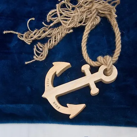Anchor House
