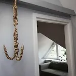 Anchor House